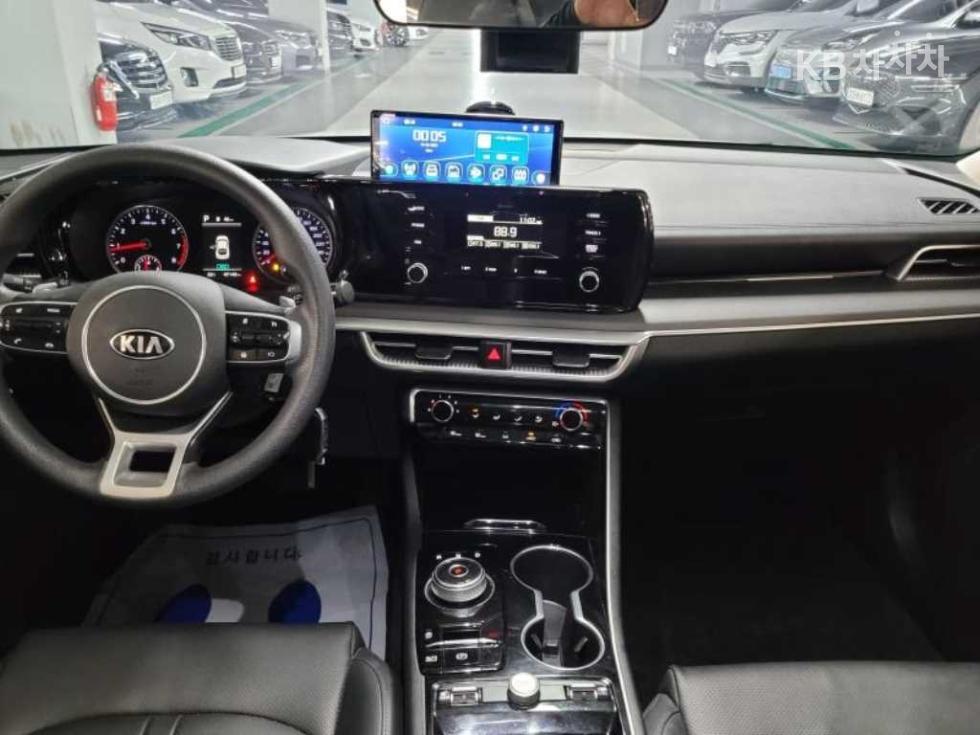 2020 - kia k5
