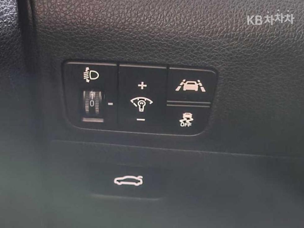 2020 - kia k5