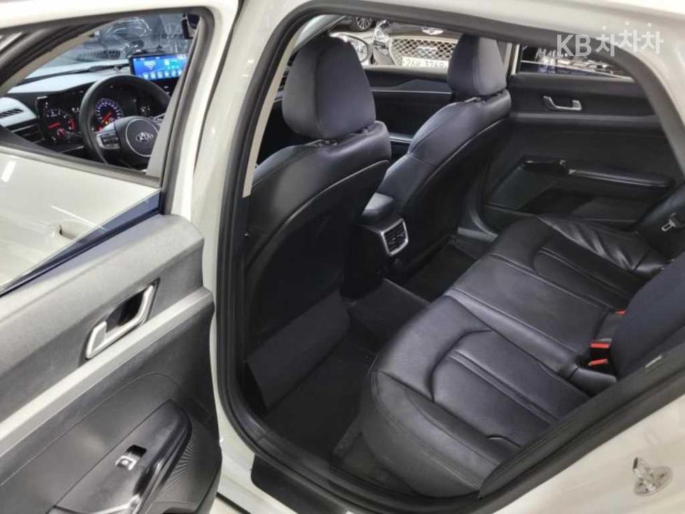 2020 - kia k5