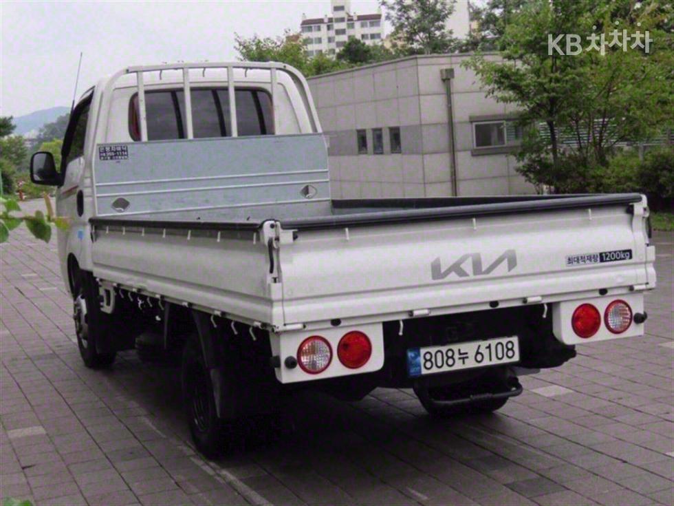 2023 - kia bongo iii