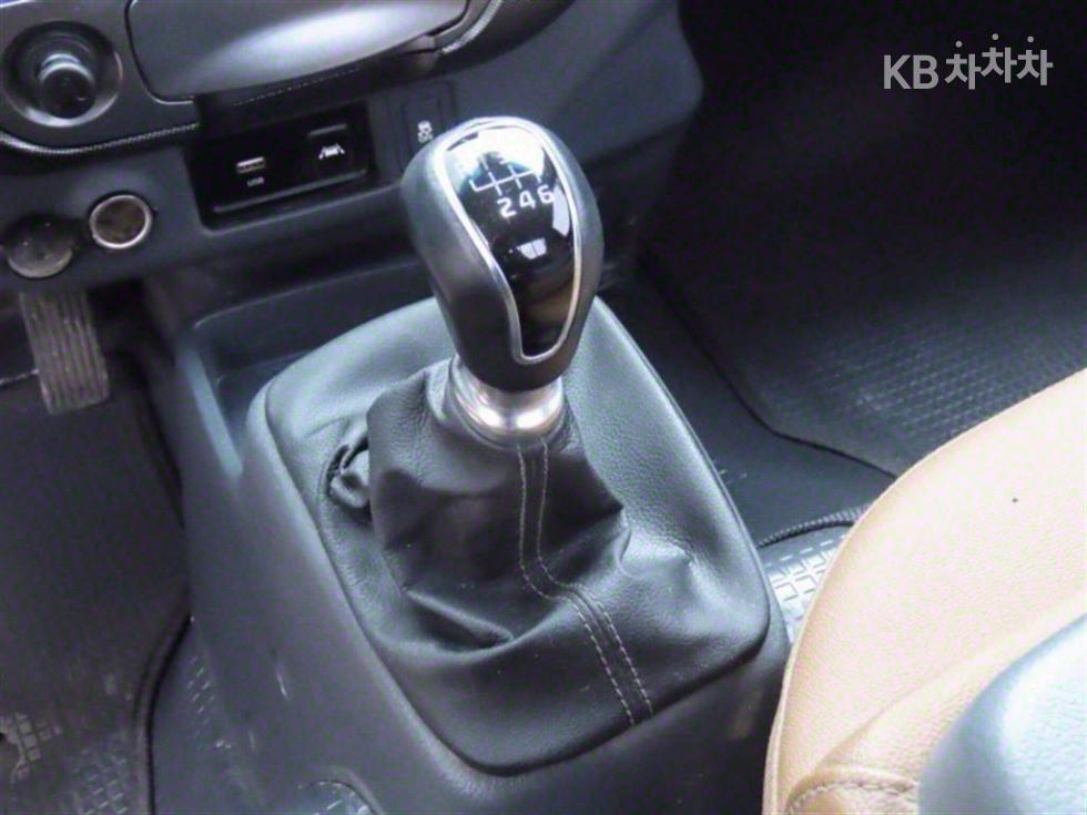 2023 - kia bongo iii