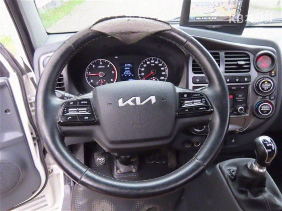 2023 - kia bongo iii
