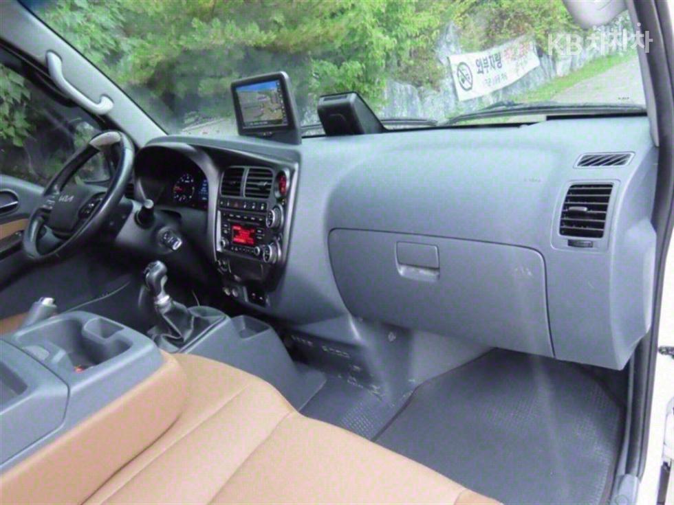2023 - kia bongo iii