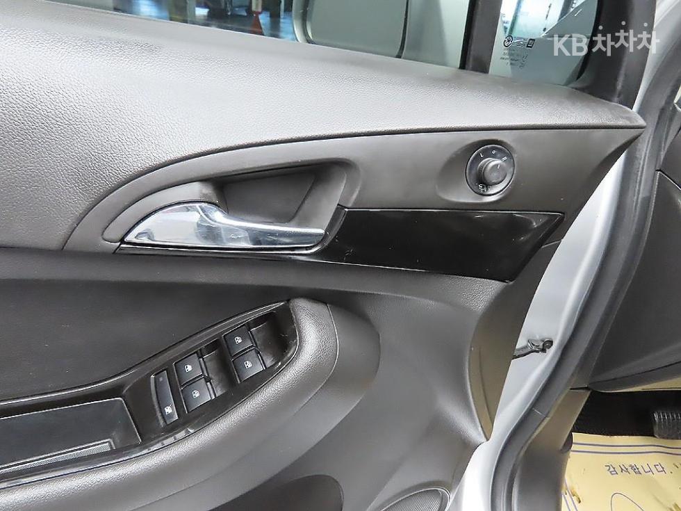 Chevrolet Orlando — miniaturë 13