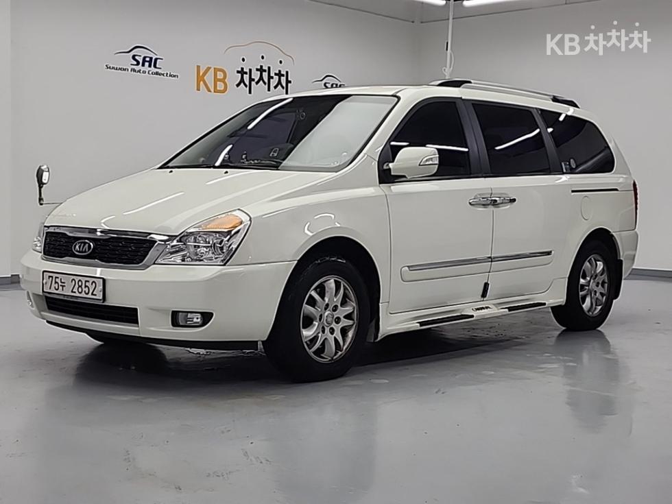 2011 kia carnival