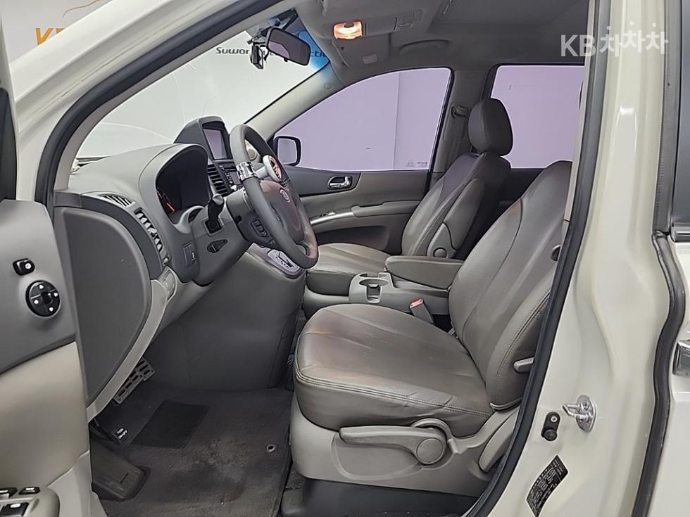 2011 - kia carnival
