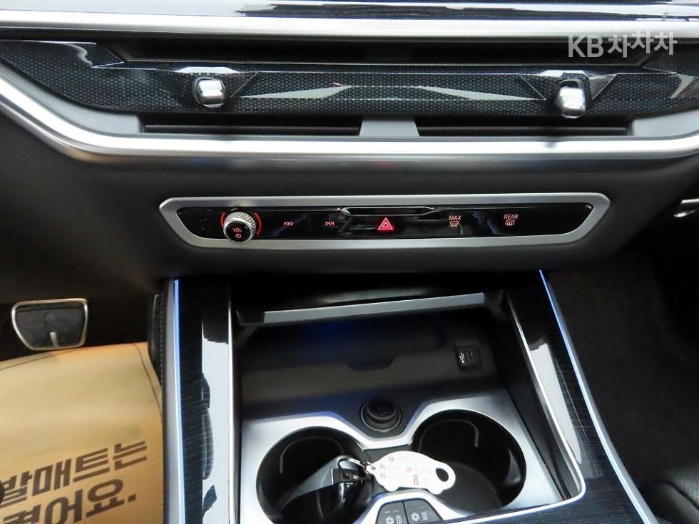 BMW X5 — miniaturë 9