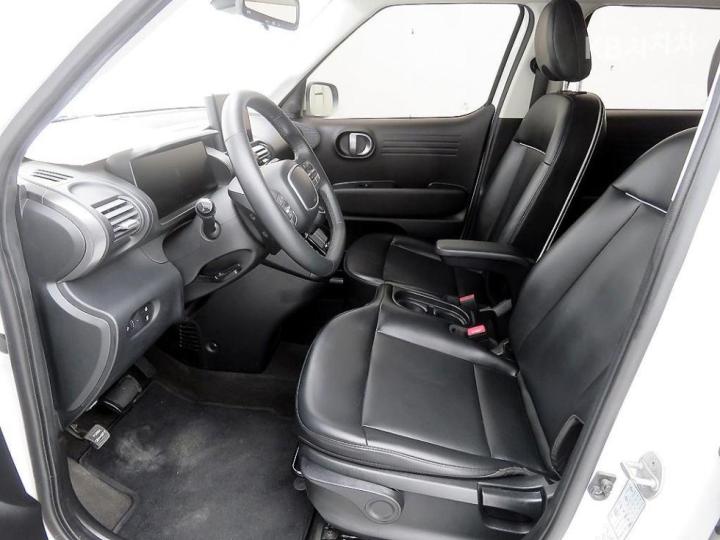 Hyundai Casper 1.0 Gasoline Inspiration 8