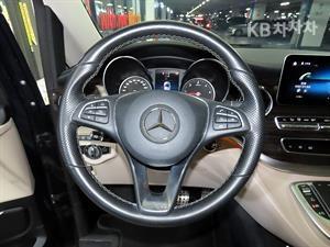 Mercedes-Benz V-Class W447 V300 d 4Matic Base Type 9