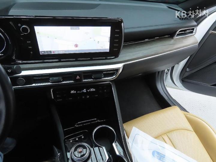 Kia K5 1.6 Gasoline Turbo Noblesse 8