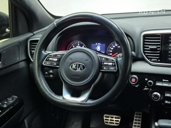 Kia Sportage The Bold Smart Stream D 1.6 Diesel 2WD Noblesse 10