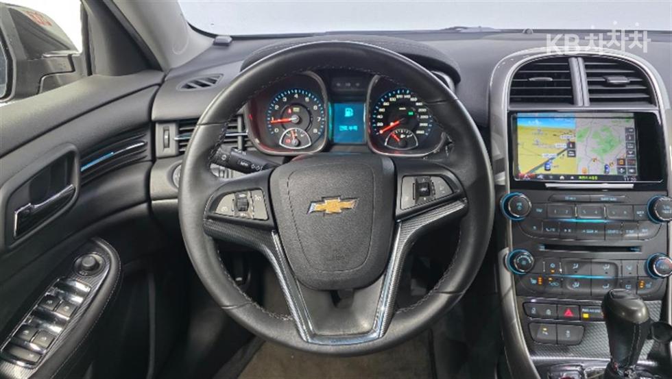 Chevrolet Malibu — miniaturë 13