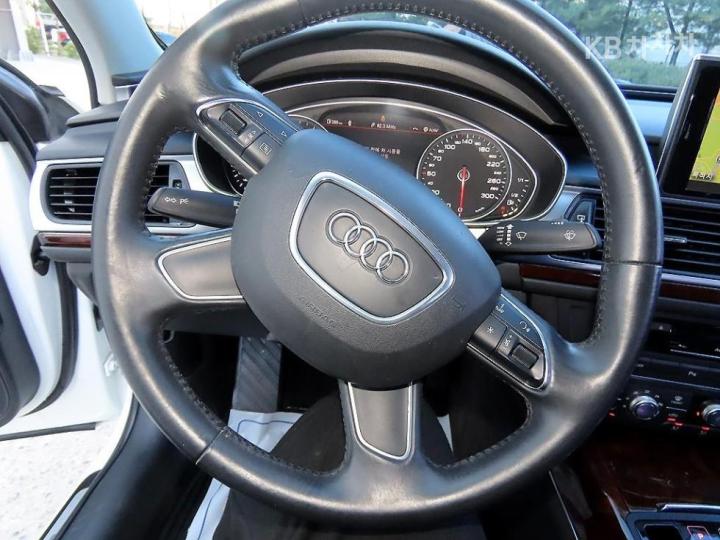 Audi A6 NEW 3.0 TDI Quattro C6 9