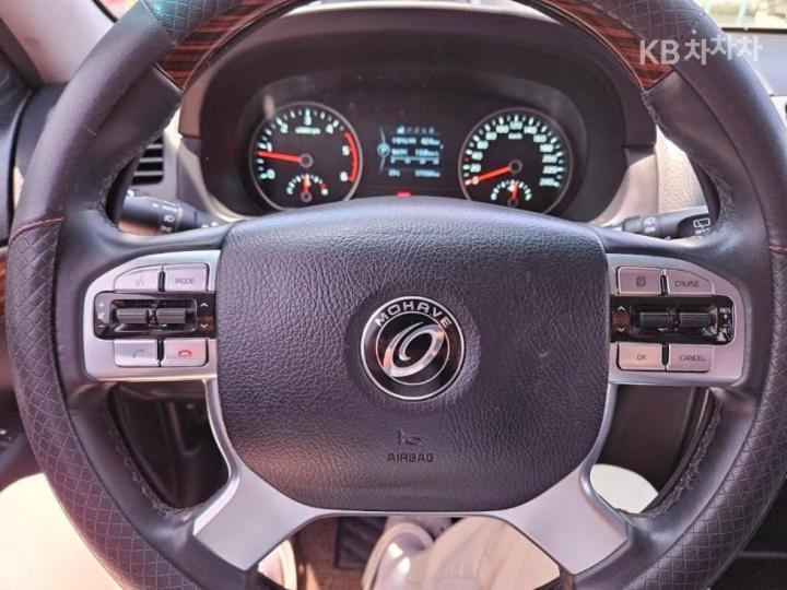 Kia Mohave 2WD Noblesse 6
