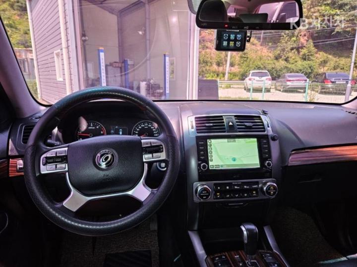 Kia Mohave 2WD Noblesse 8