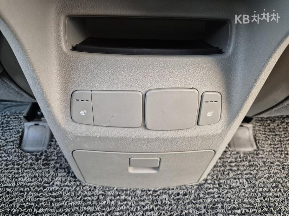 2017 - kia carnival