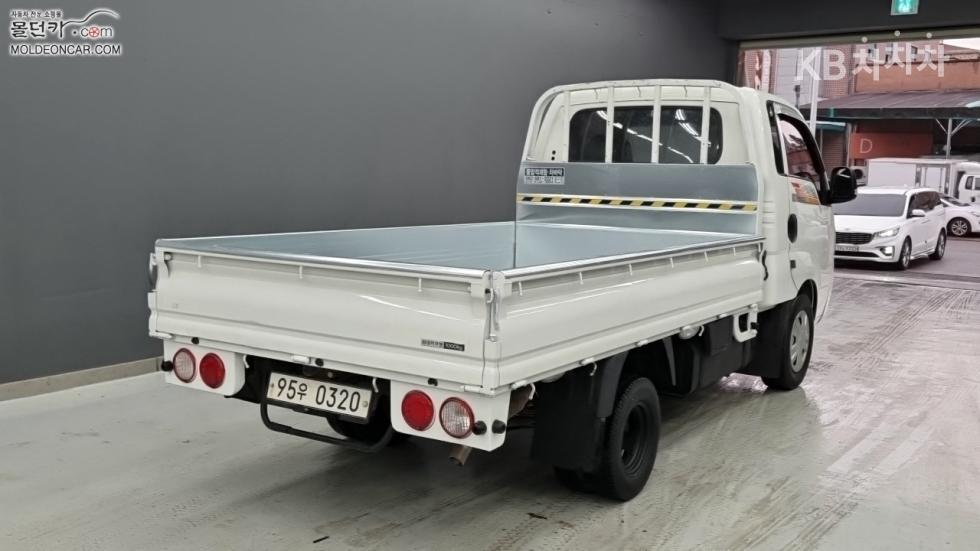 2019 - kia bongo iii