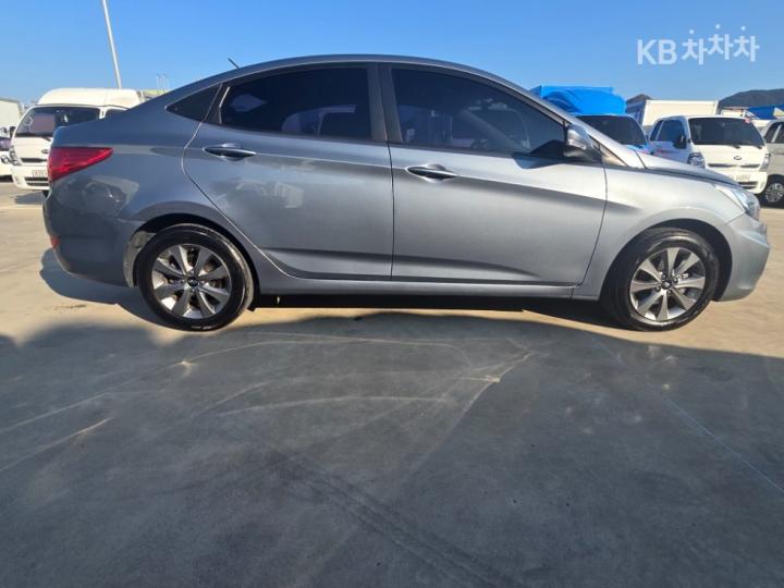 Hyundai Accent New 1.4 VVT Modern 5