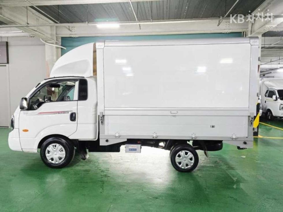 2022 - kia bongo iii