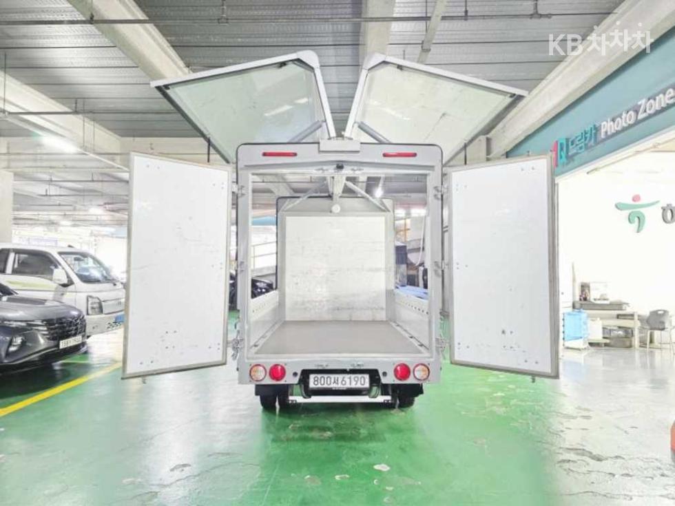 2022 - kia bongo iii