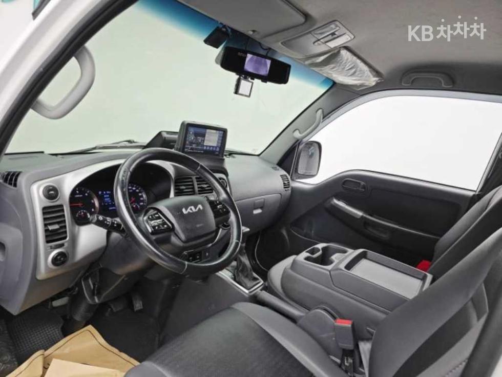 2022 - kia bongo iii