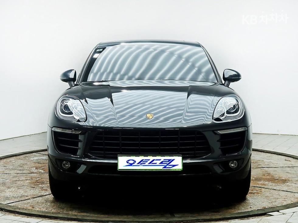 2017 porsche macan