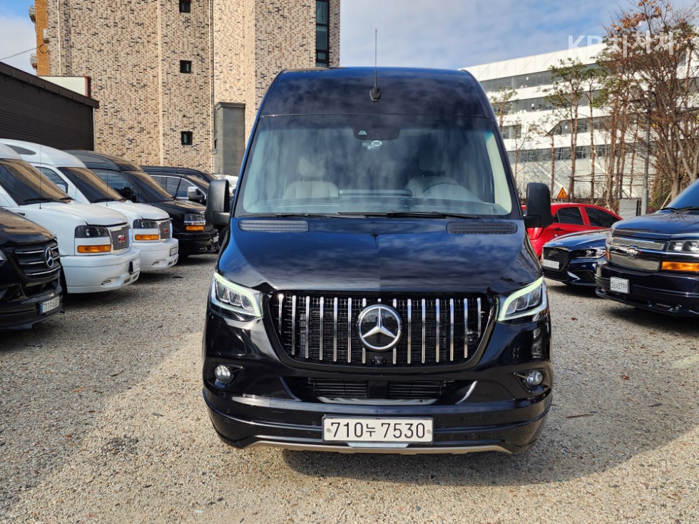 2022 Mercedes-Benz Used Car photo