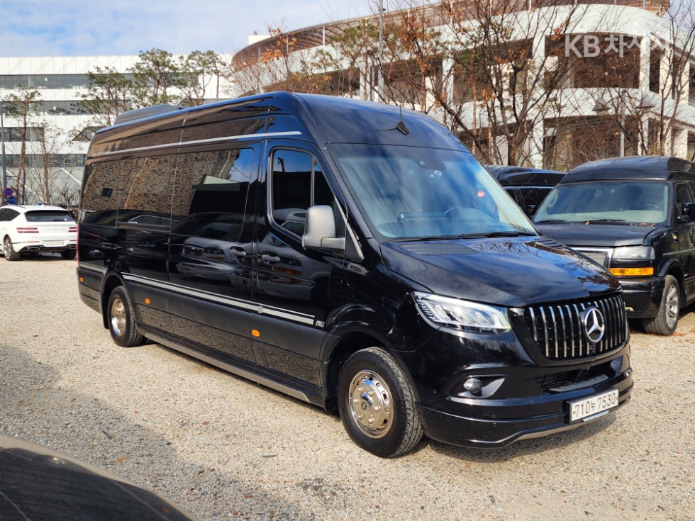 2022 Mercedes-Benz Used Car photo