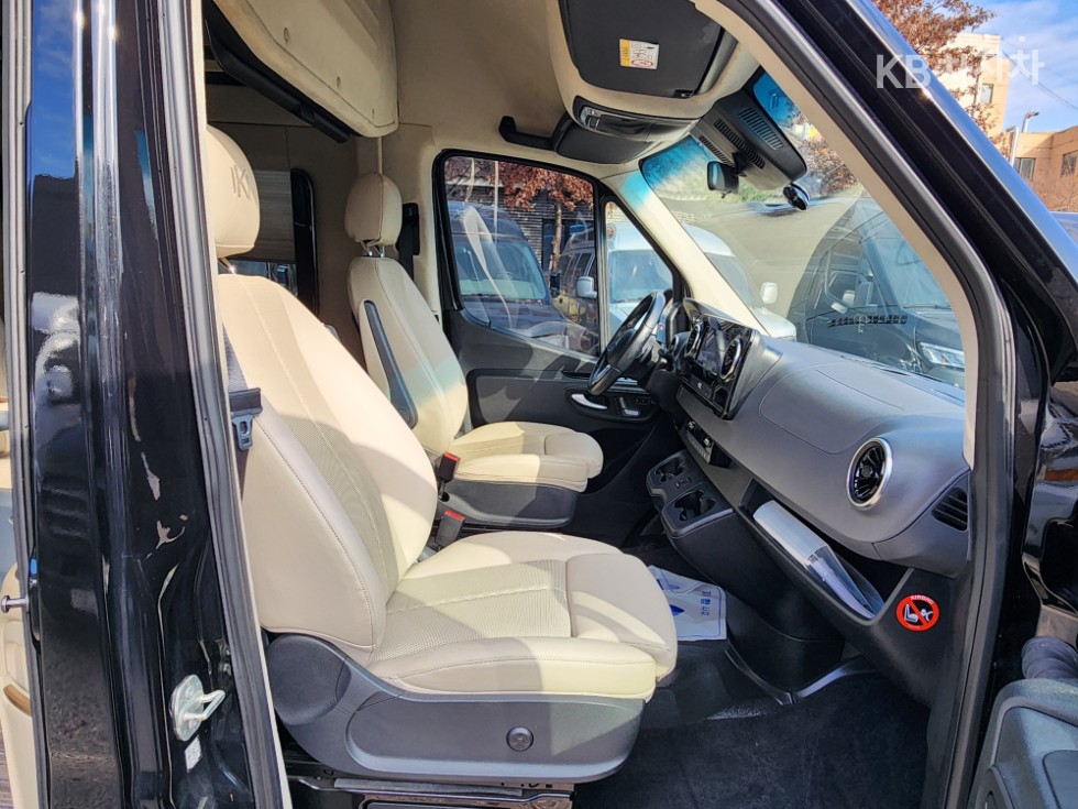 2022 Mercedes-Benz Used Car photo