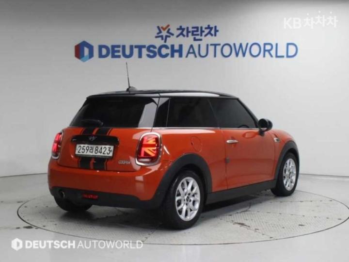 Mini Cooper 3 Duo 1.5 High Trim 3