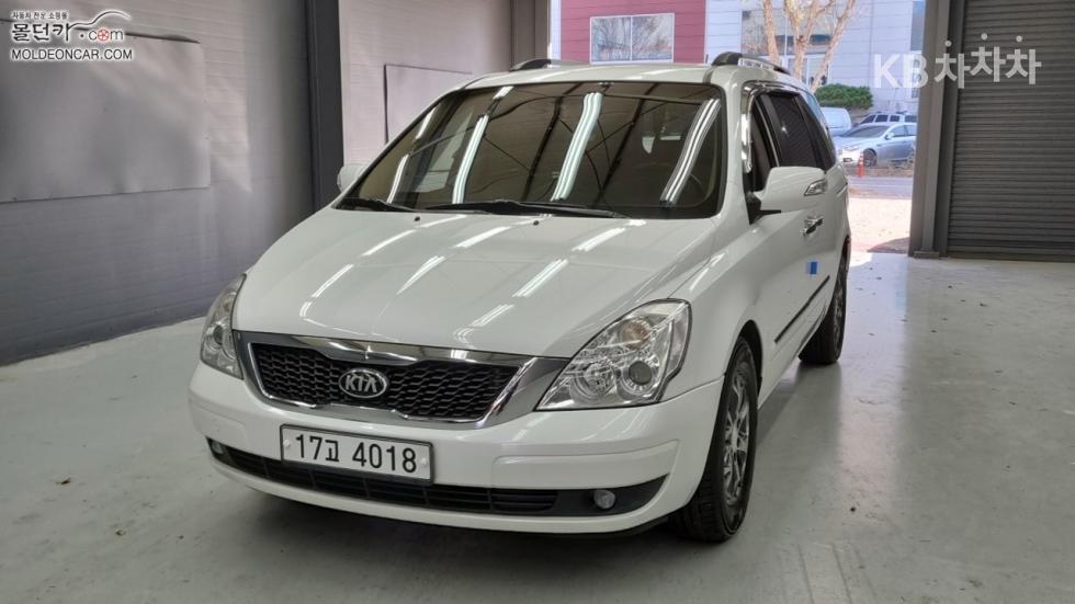 2014 kia carnival