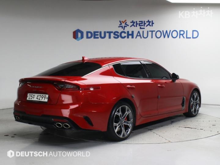 Kia Stinger 2.0 Turbo 2WD Platinum 3