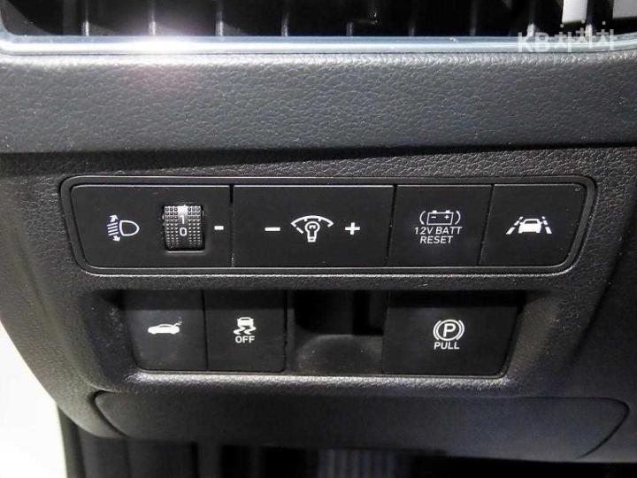 Hyundai Sonata 2.0 Hybrid Premium Plus - фото 14