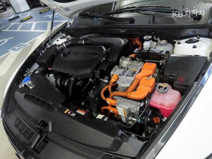 Hyundai Sonata 2.0 Hybrid Premium Plus - фото 19