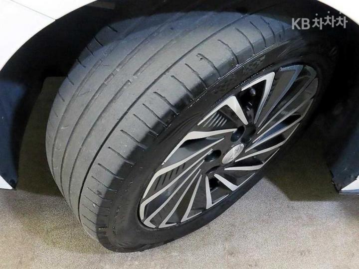 Hyundai Sonata 2.0 Hybrid Premium Plus - фото 20