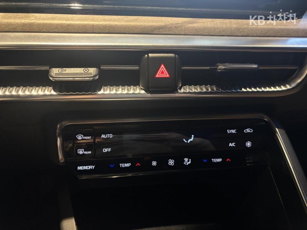 2020 - kia k5