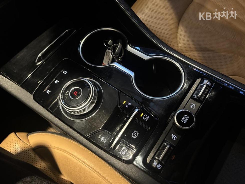 2020 - kia k5