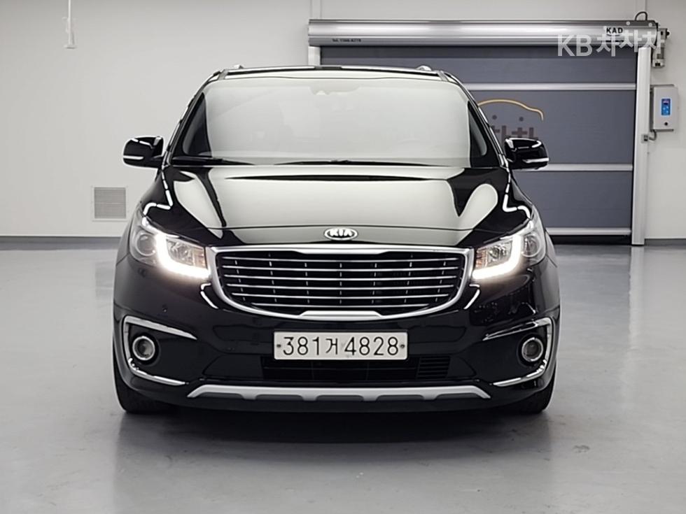 2018 - kia carnival
