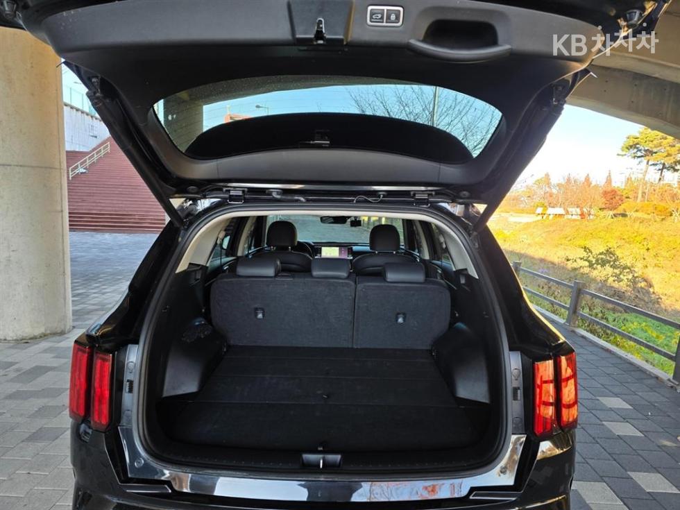 2023 - kia sorento