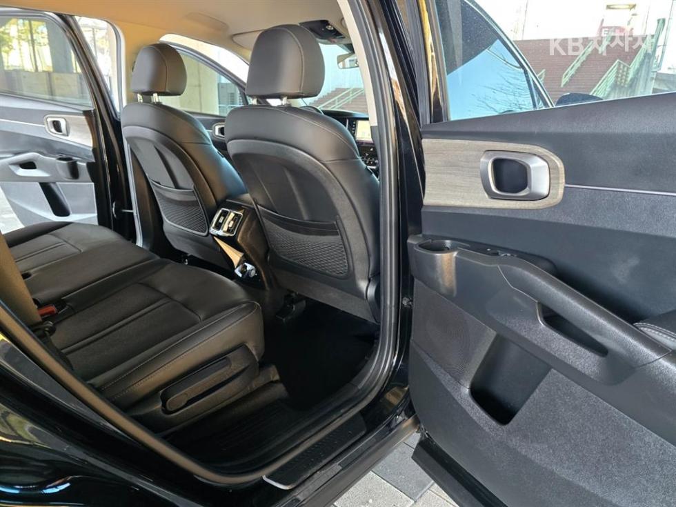 2023 - kia sorento