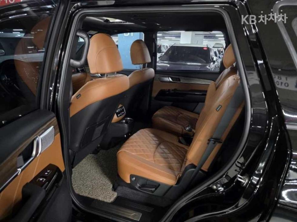 2022 - kia mohave