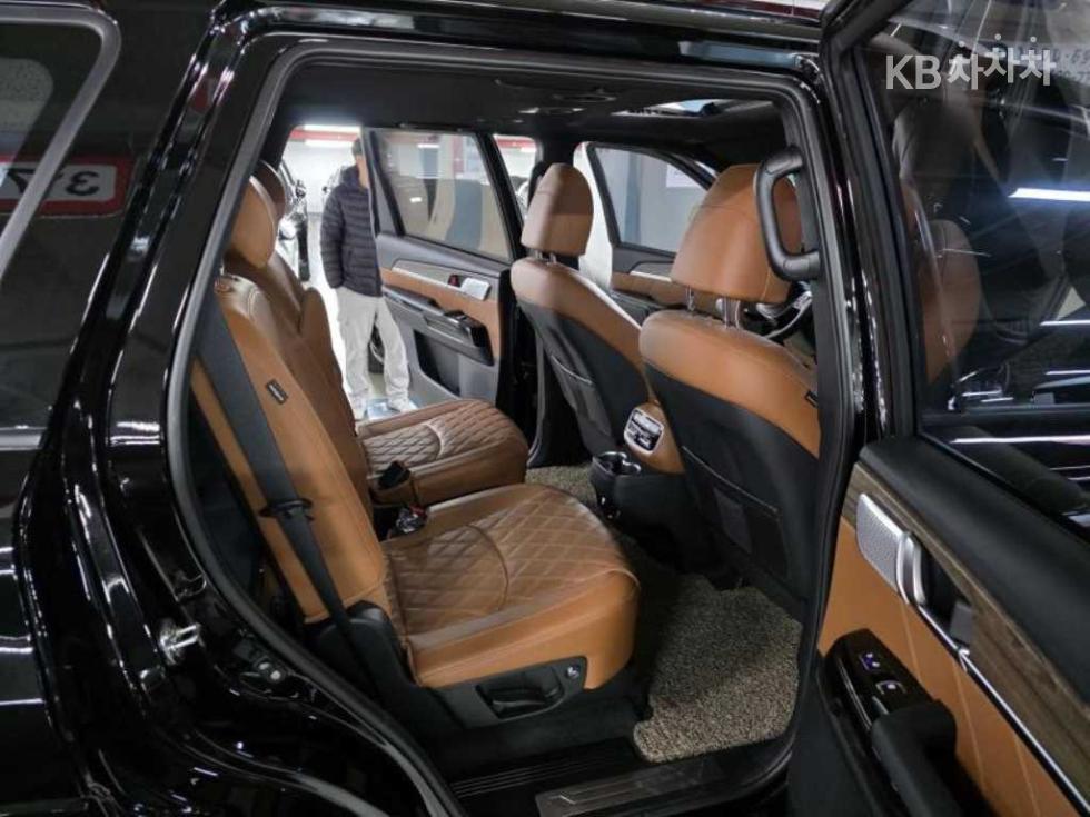 2022 - kia mohave