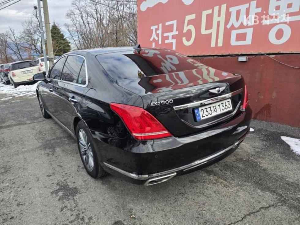 2018 - genesis eq900