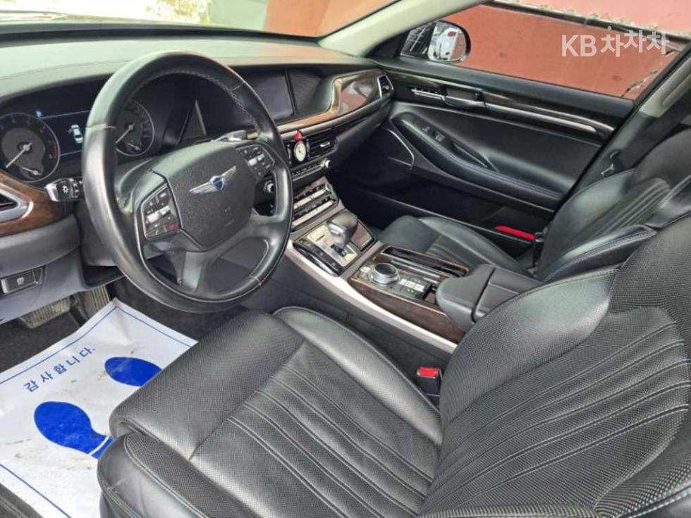 2018 - genesis eq900