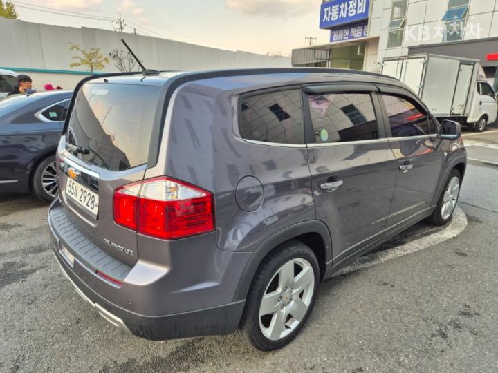 Chevrolet Orlando LPG LTZ Premium 7
