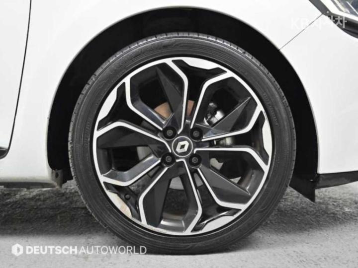 Renault Clio 1.5dci Intense 6