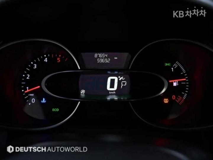 Renault Clio 1.5dci Intense 9