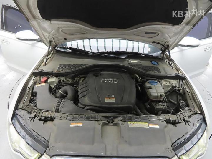 Audi A6 NEW 2.0 TDI C7 Dynamic 7