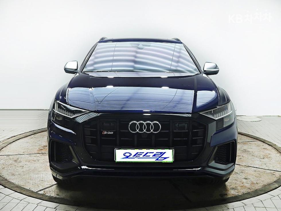 2020 audi sq8