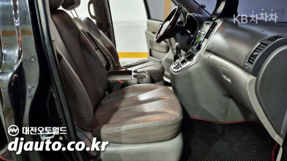 2012 - kia carnival